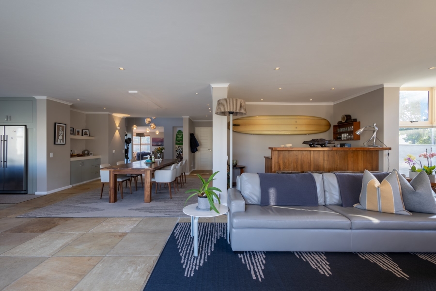 4 Bedroom Property for Sale in Whale Rock Beach Western Cape
